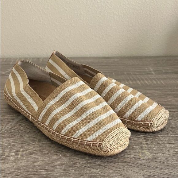 Vionic Shoes 321 Vionic Valeri Slip On Shoes - Picture 1 of 6